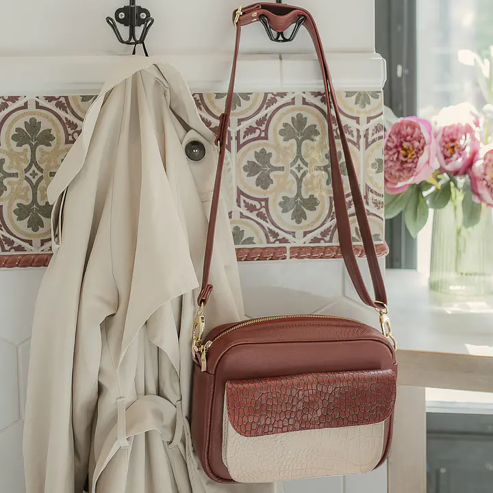 Regina personalizowana torebka skórzana listonoszka crossbody